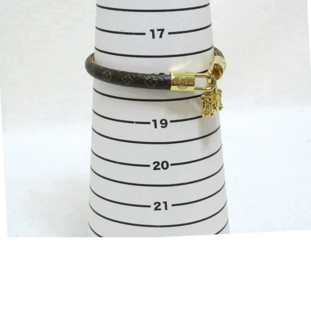 Louis Vuitton luxury bracelet with adorable luggage charm!! - Picture 8 of 11